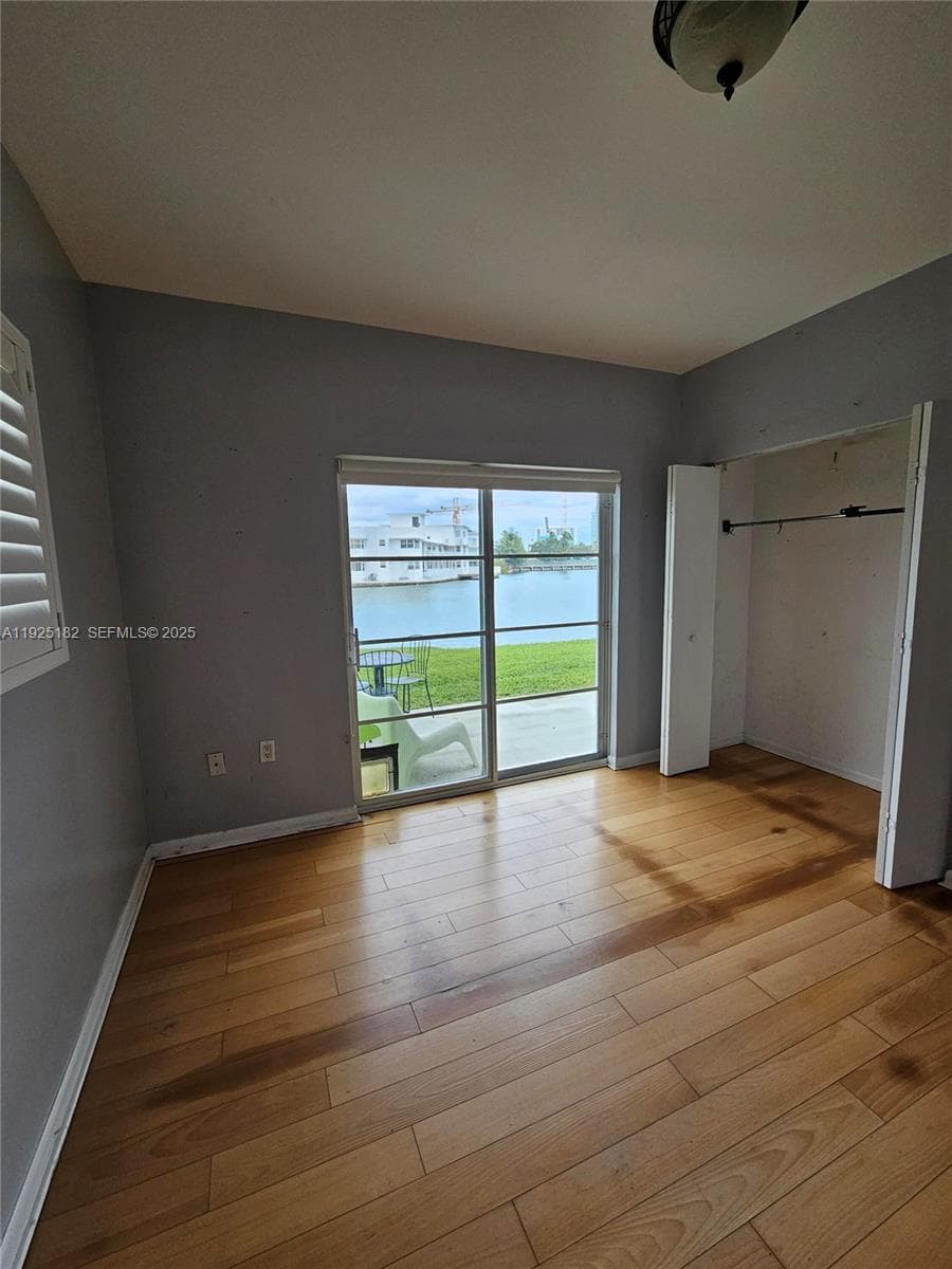 Bay Drive · #16 in Miami Beach - Photo 8