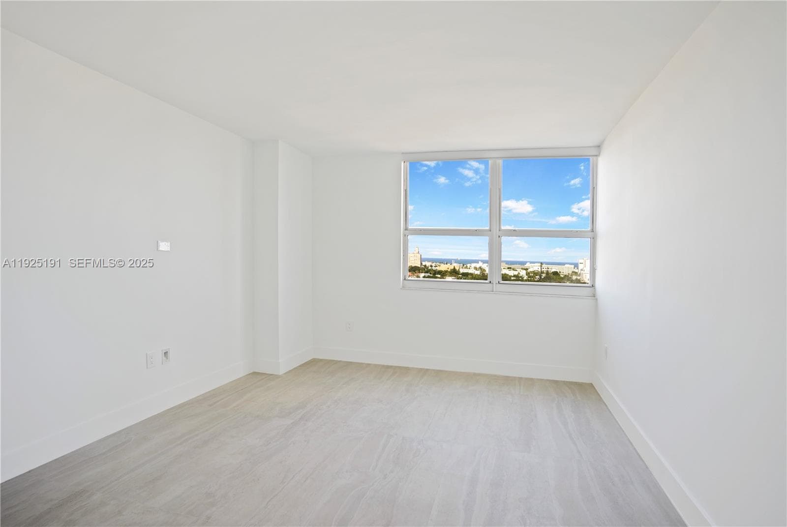 THE FLORIDIAN CONDO · #1404 in Miami Beach - Photo 3