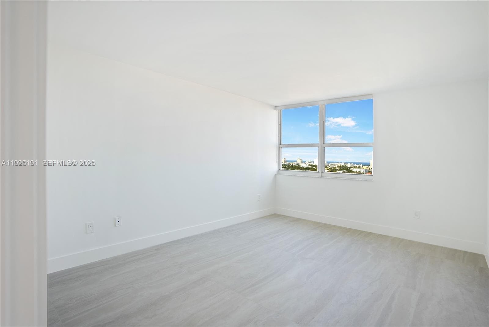 THE FLORIDIAN CONDO · #1404 in Miami Beach - Photo 4