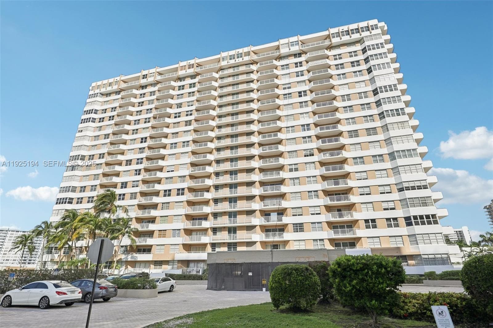 HEMISPHERES · #16A in Hallandale Beach - Photo 38