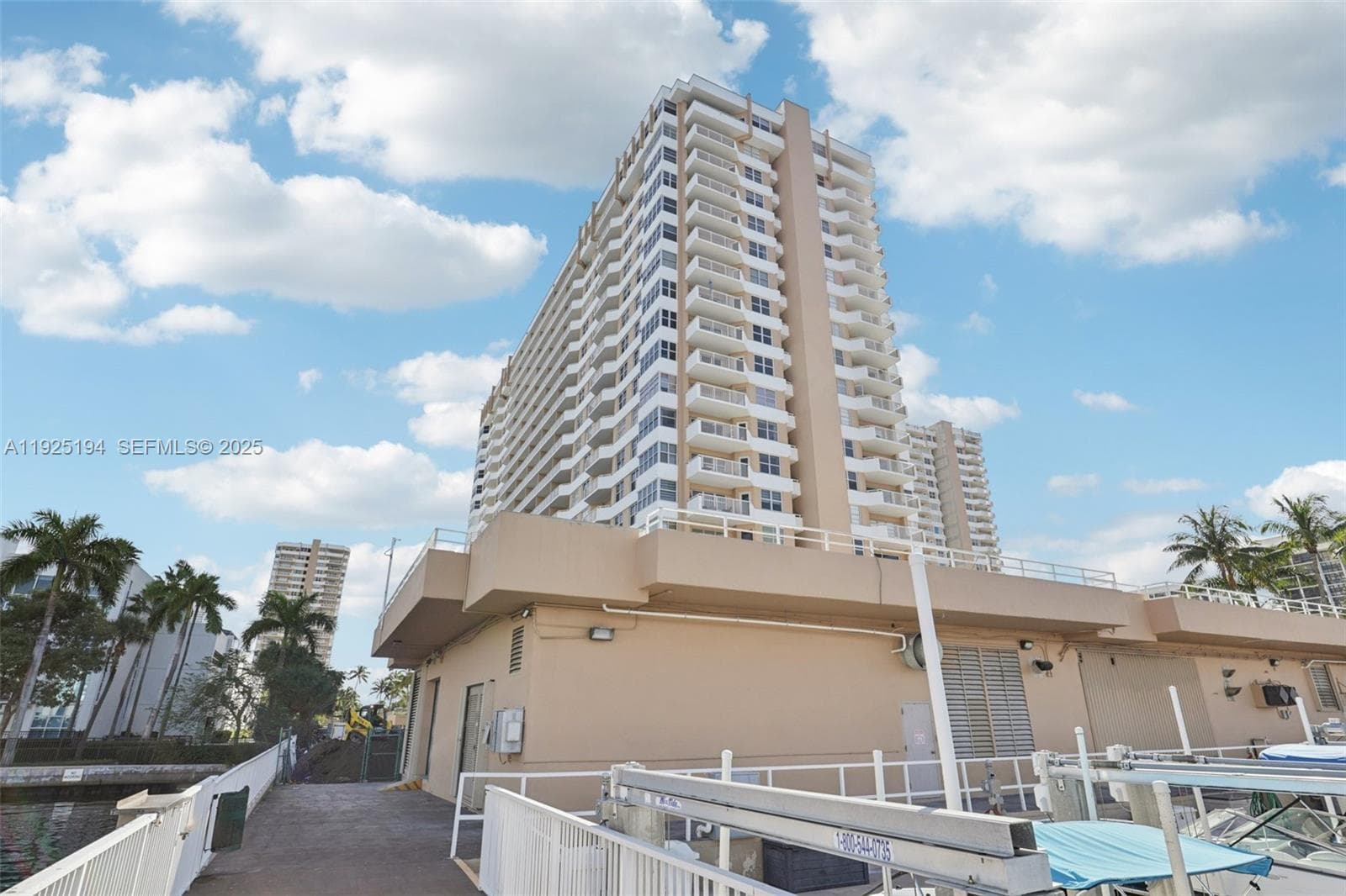 HEMISPHERES · #16A in Hallandale Beach - Photo 31