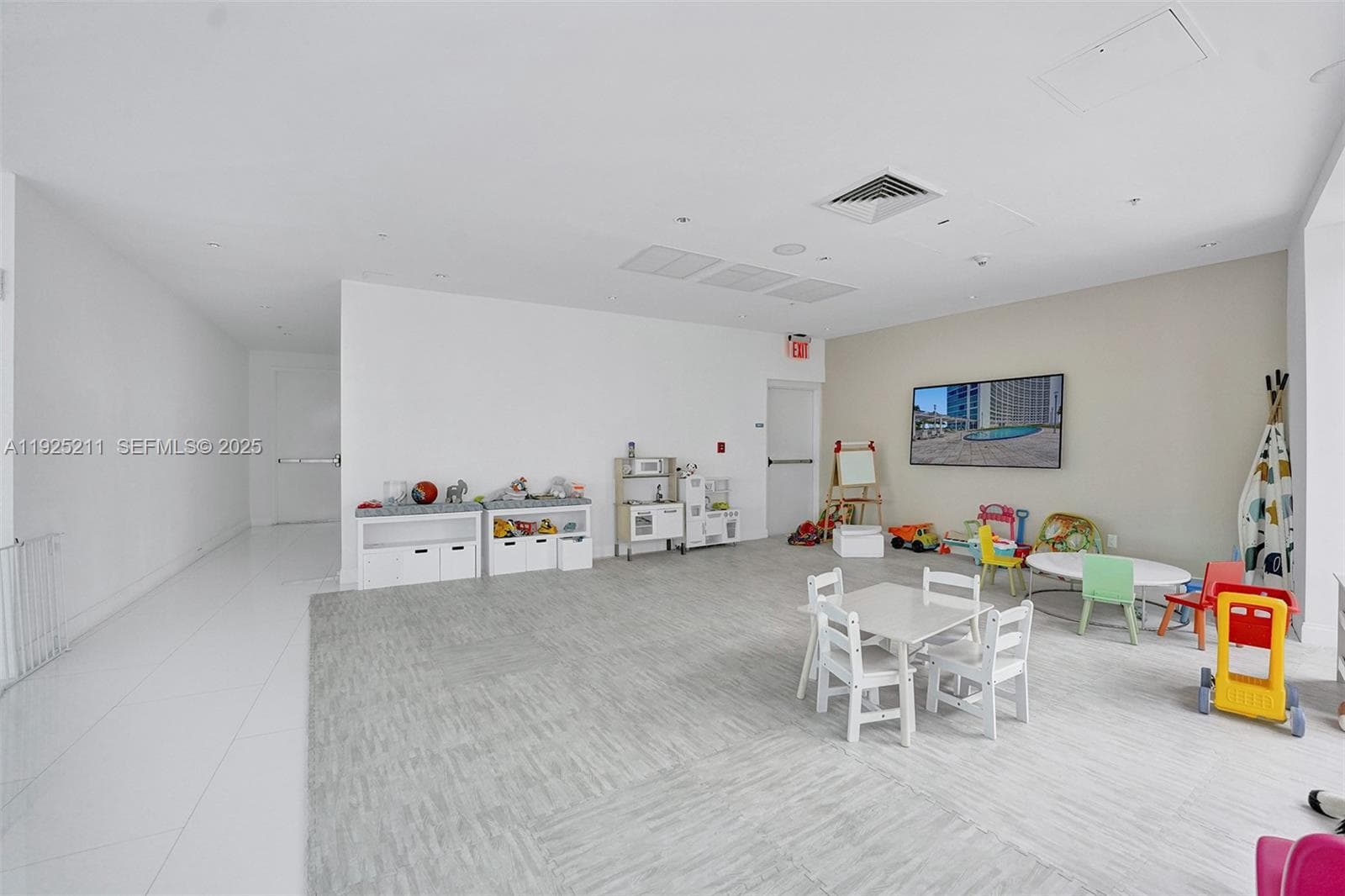 Blue Condominium · #811 in Miami - Photo 27