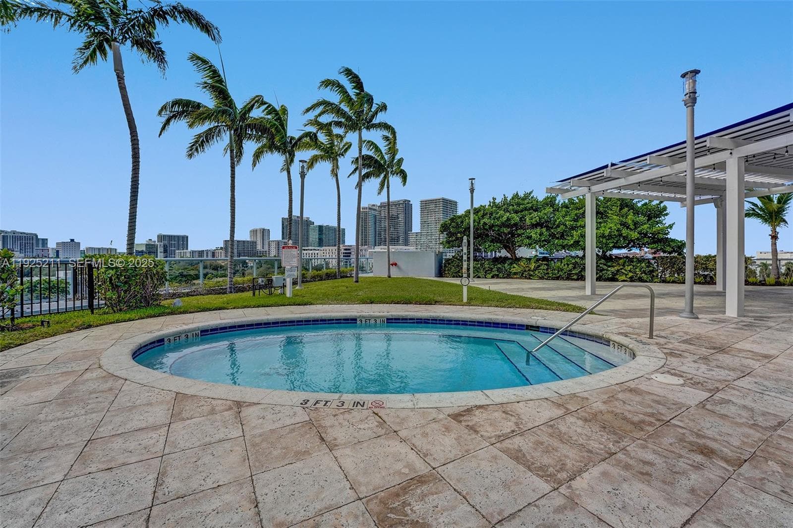 Blue Condominium · #811 in Miami - Photo 17