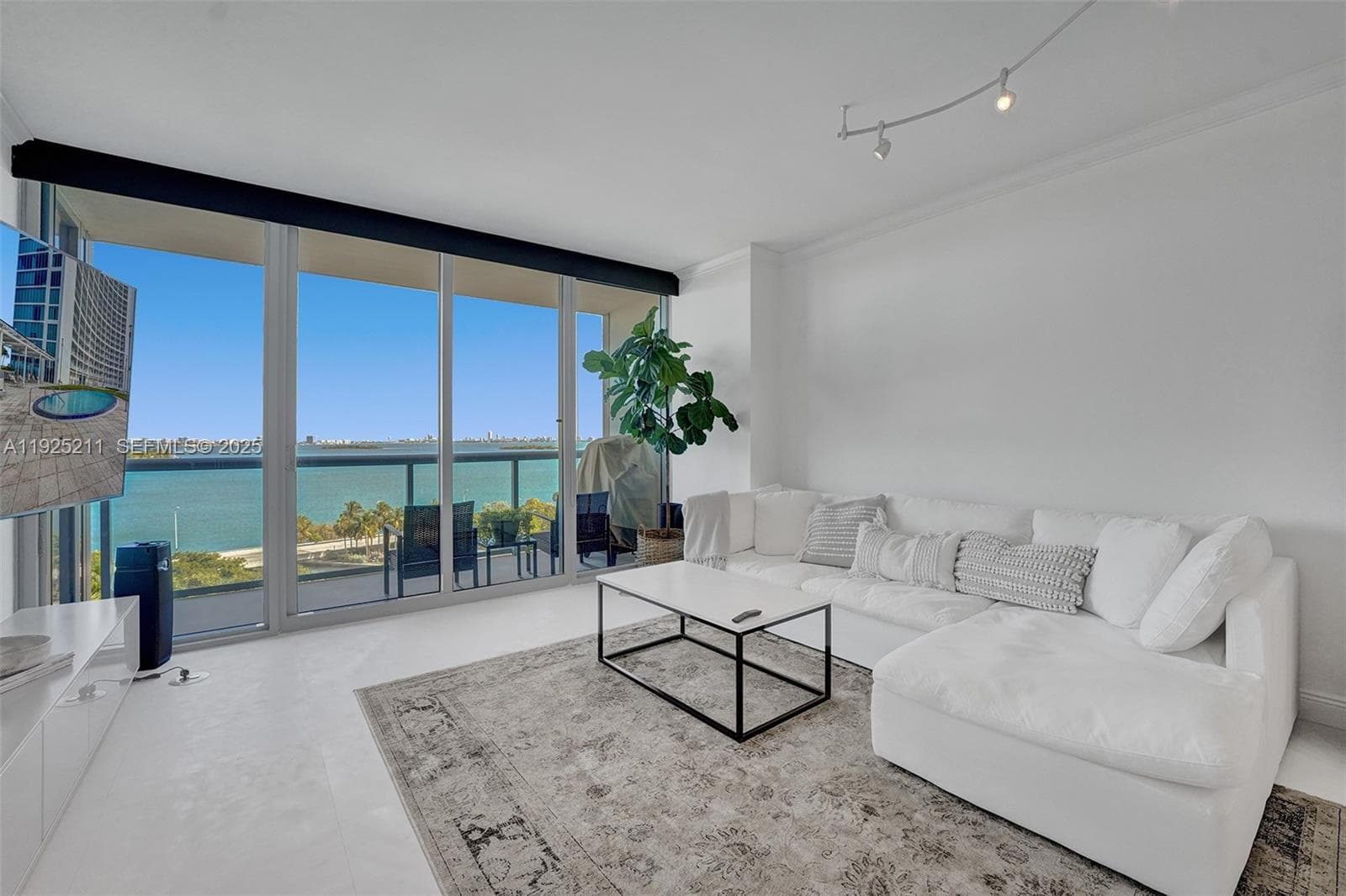 Blue Condominium · #811 in Miami - Photo 1