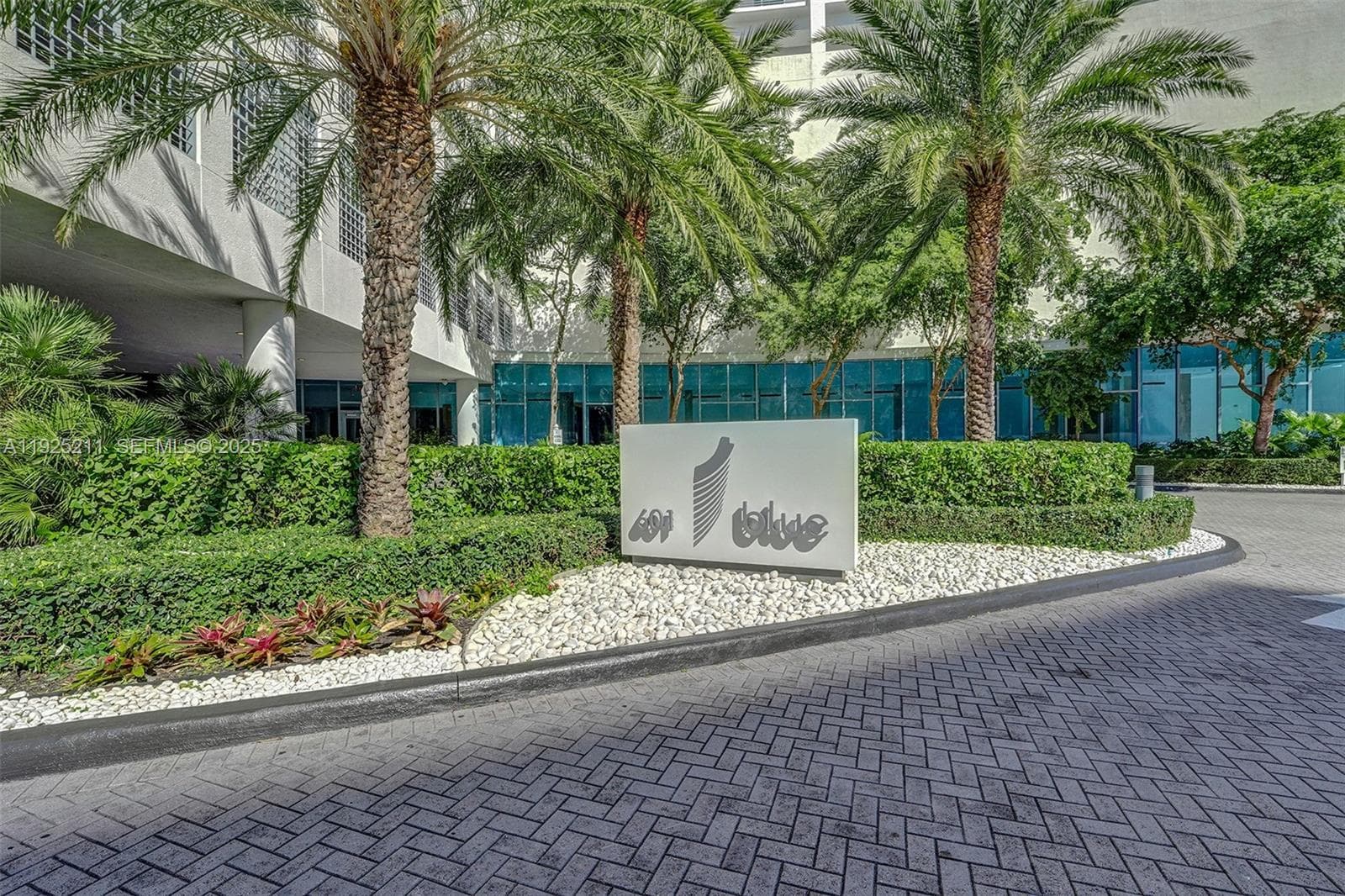 Blue Condominium · #811 in Miami - Photo 19