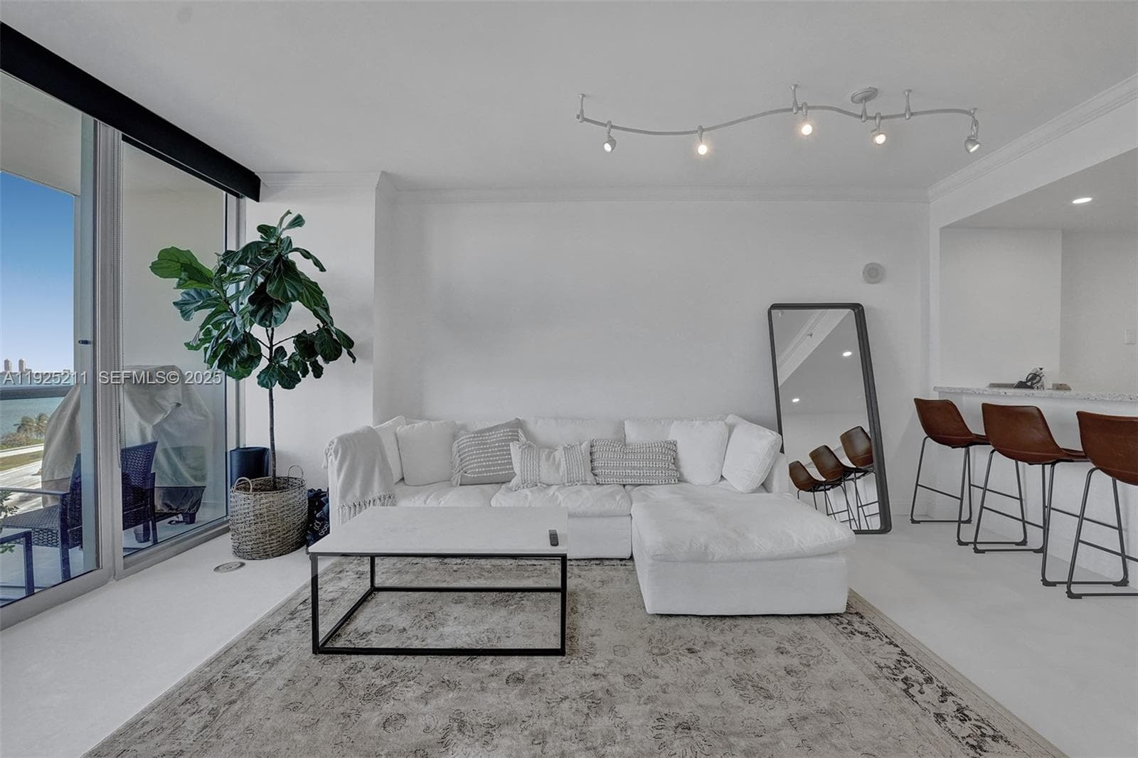 Blue Condominium · #811 in Miami - Photo 4