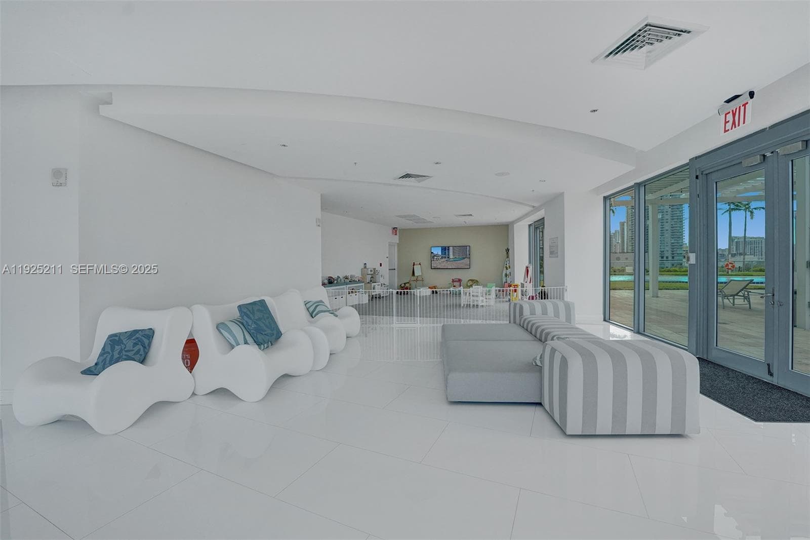 Blue Condominium · #811 in Miami - Photo 25
