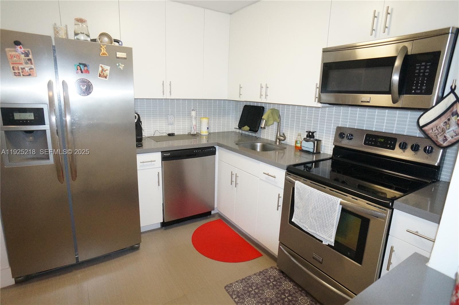 WOODSIDE APTS CONDO · #A439 in North Miami Beach - Photo 2