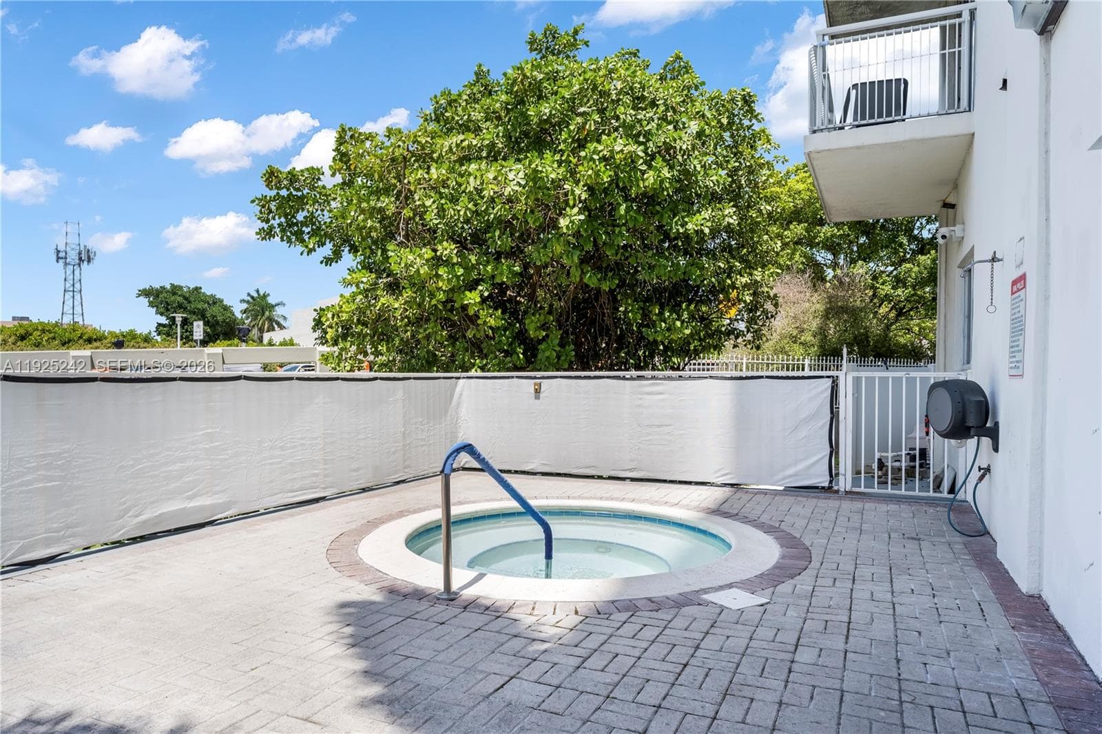 WEST BAY PLAZA CONDO · #401 in Miami Beach - Photo 18
