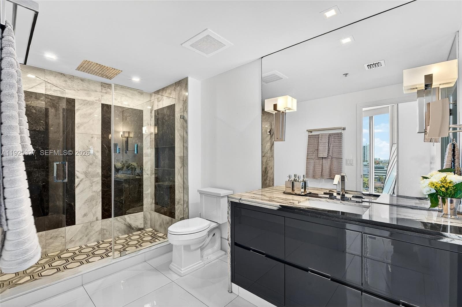 Blue Condominium · #1101 in Miami - Photo 36