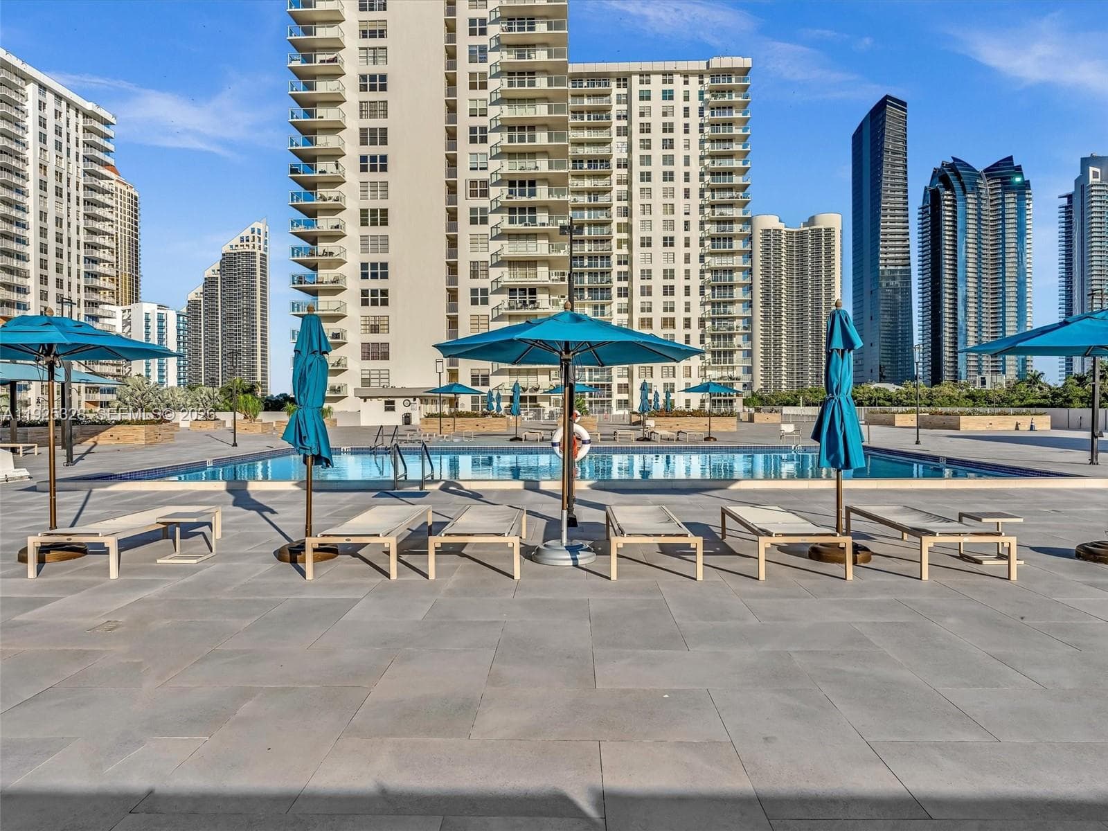 Winston Towers 300 · #712 in Sunny Isles Beach - Photo 47