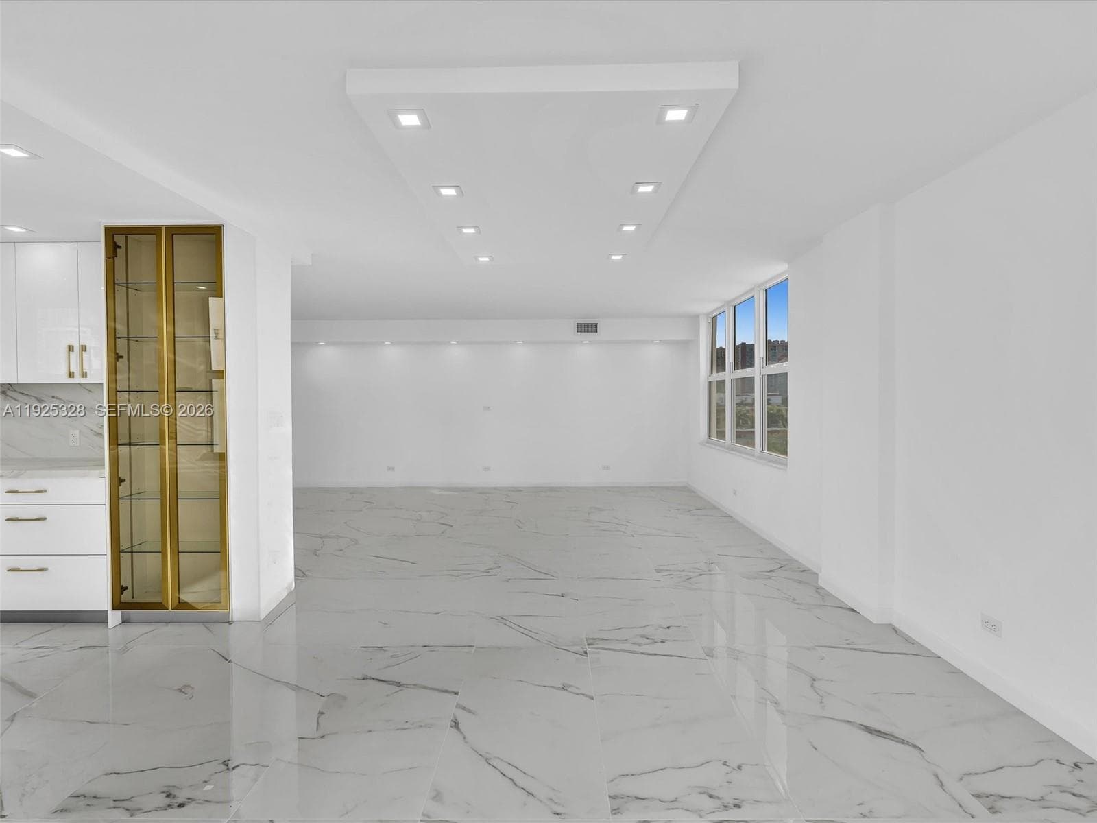 Winston Towers 300 · #712 in Sunny Isles Beach - Photo 12