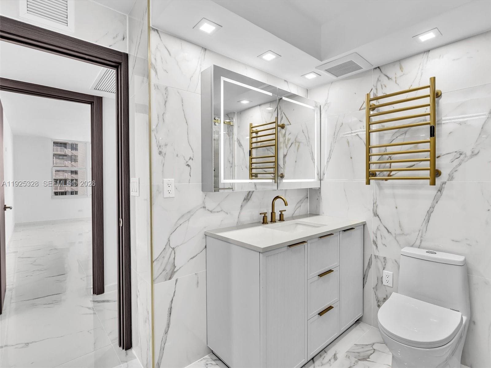 Winston Towers 300 · #712 in Sunny Isles Beach - Photo 36