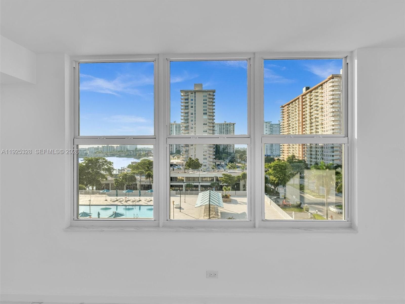 Winston Towers 300 · #712 in Sunny Isles Beach - Photo 35