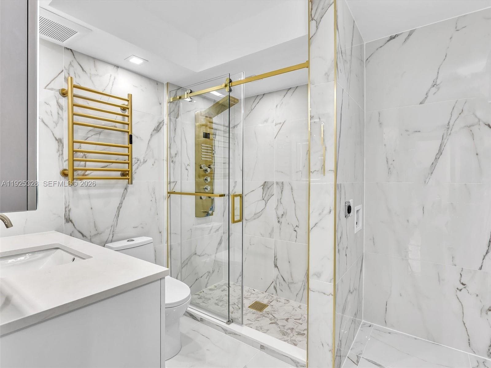 Winston Towers 300 · #712 in Sunny Isles Beach - Photo 31