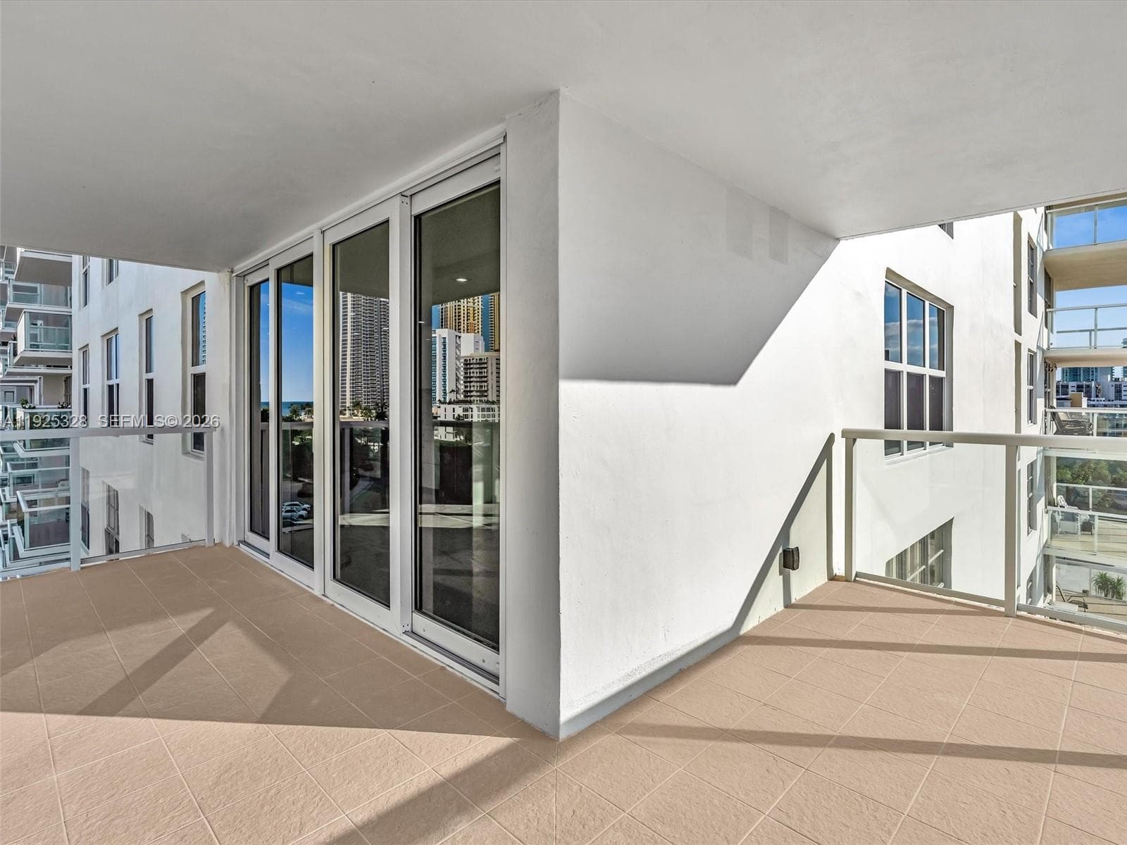 Winston Towers 300 · #712 in Sunny Isles Beach - Photo 39