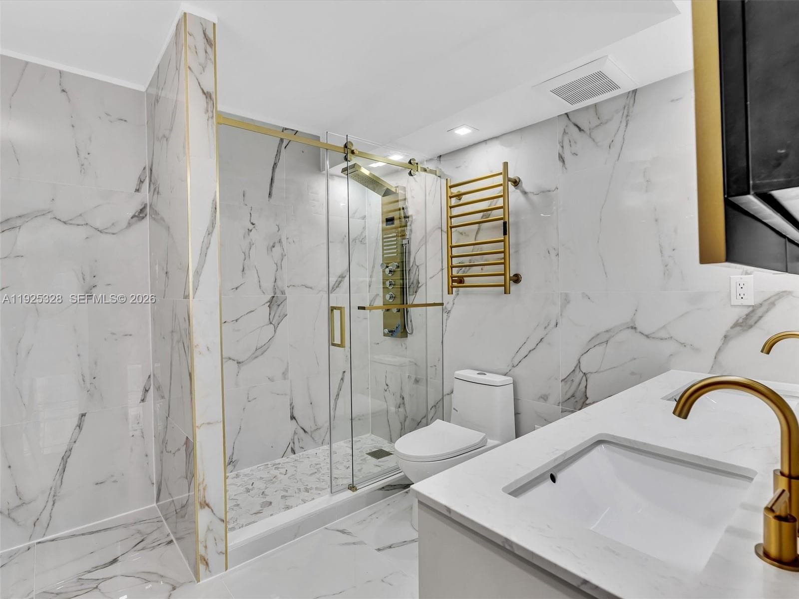 Winston Towers 300 · #712 in Sunny Isles Beach - Photo 25