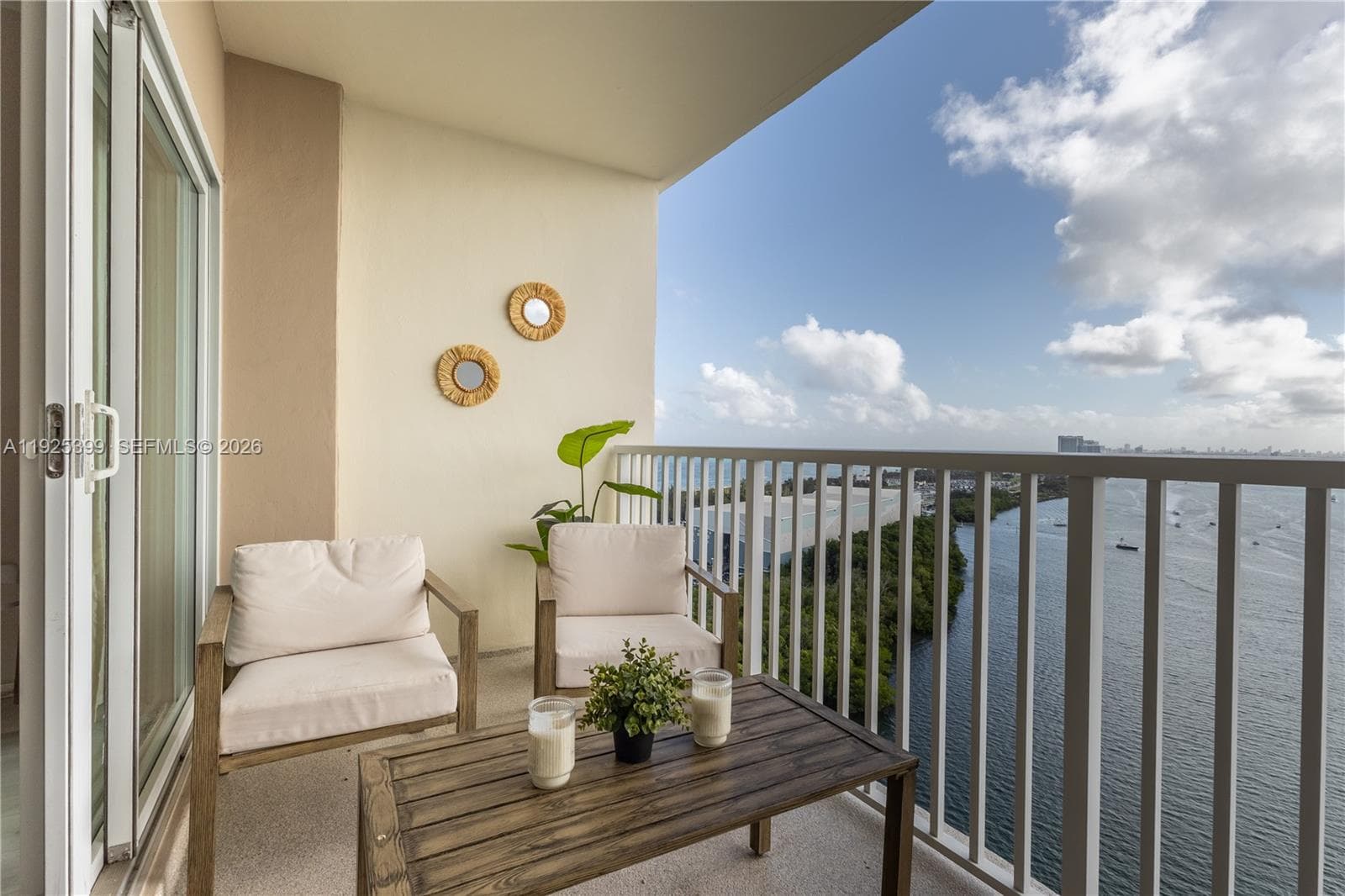 Arlen House · #2114 in Sunny Isles Beach - Photo 2