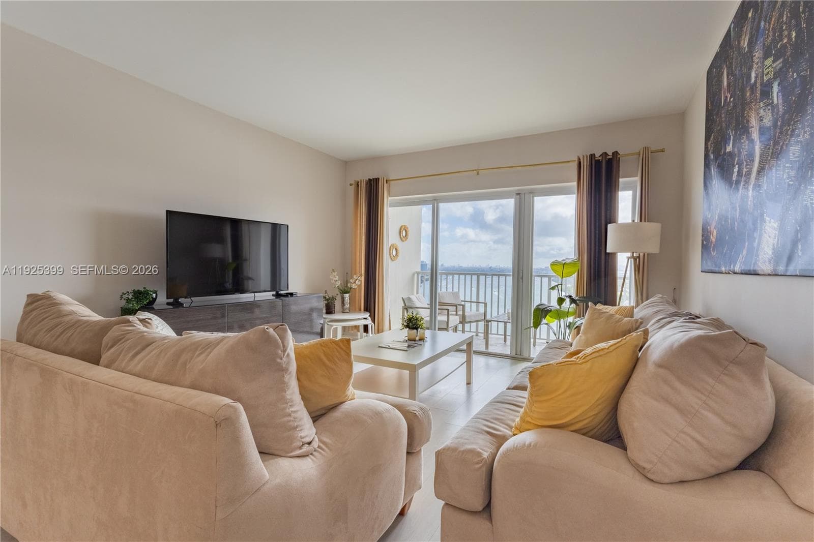 Arlen House · #2114 in Sunny Isles Beach - Photo 5