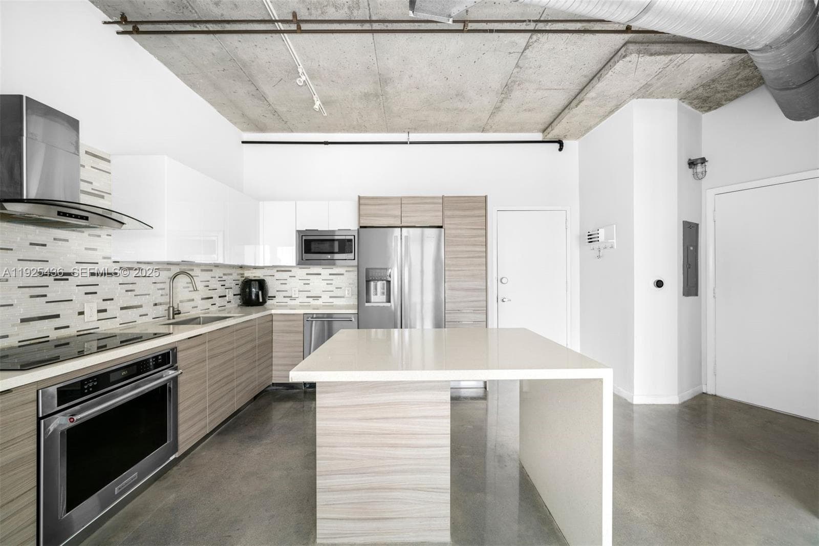 NEO CONDO · #1806 in Miami - Photo 10