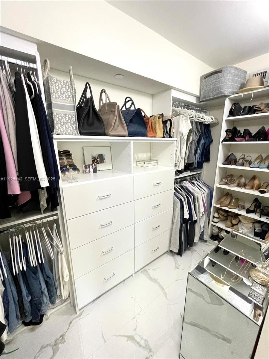 THE GRANDVIEW · #1104 in Miami Beach - Photo 20