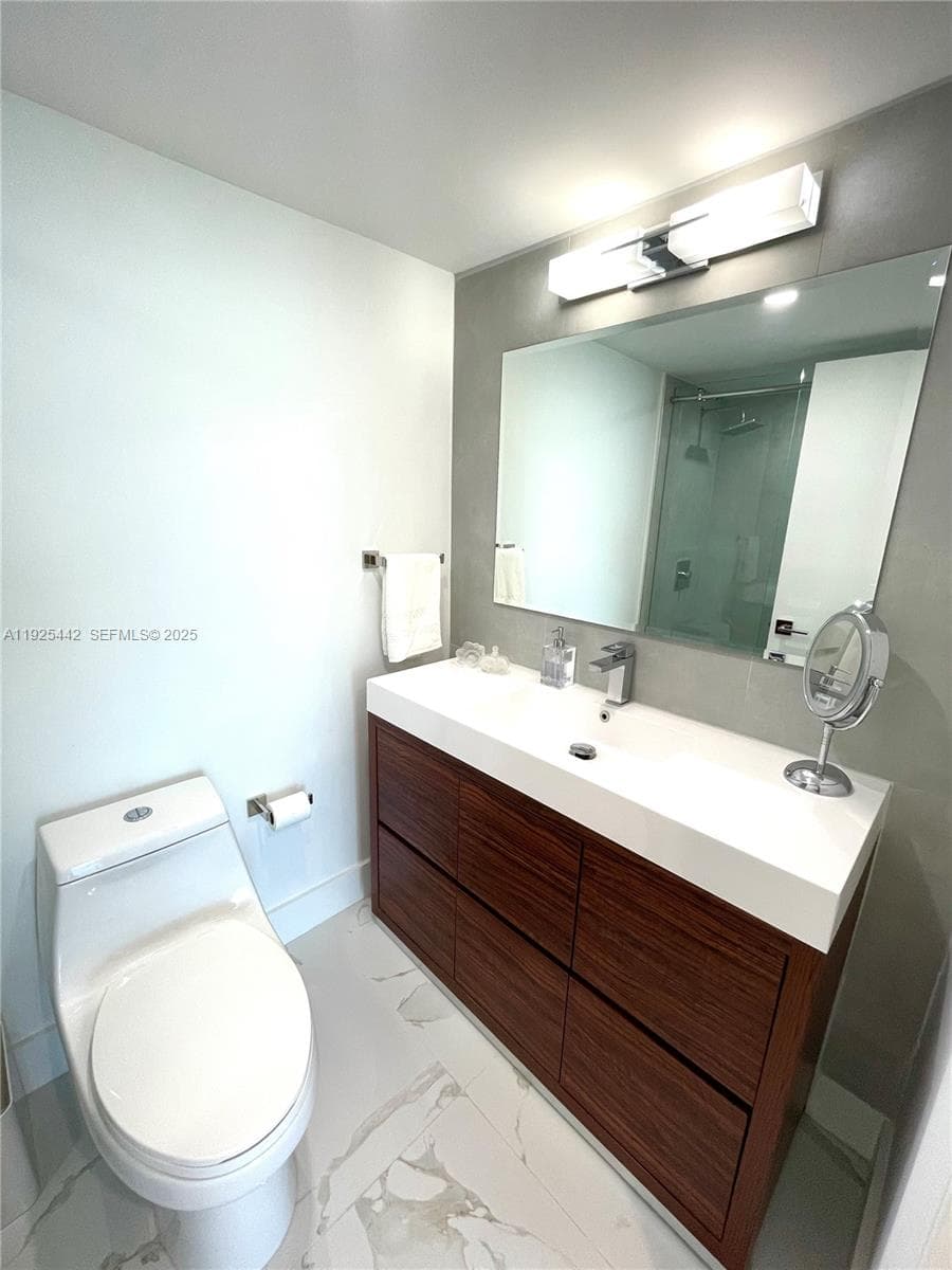 THE GRANDVIEW · #1104 in Miami Beach - Photo 10