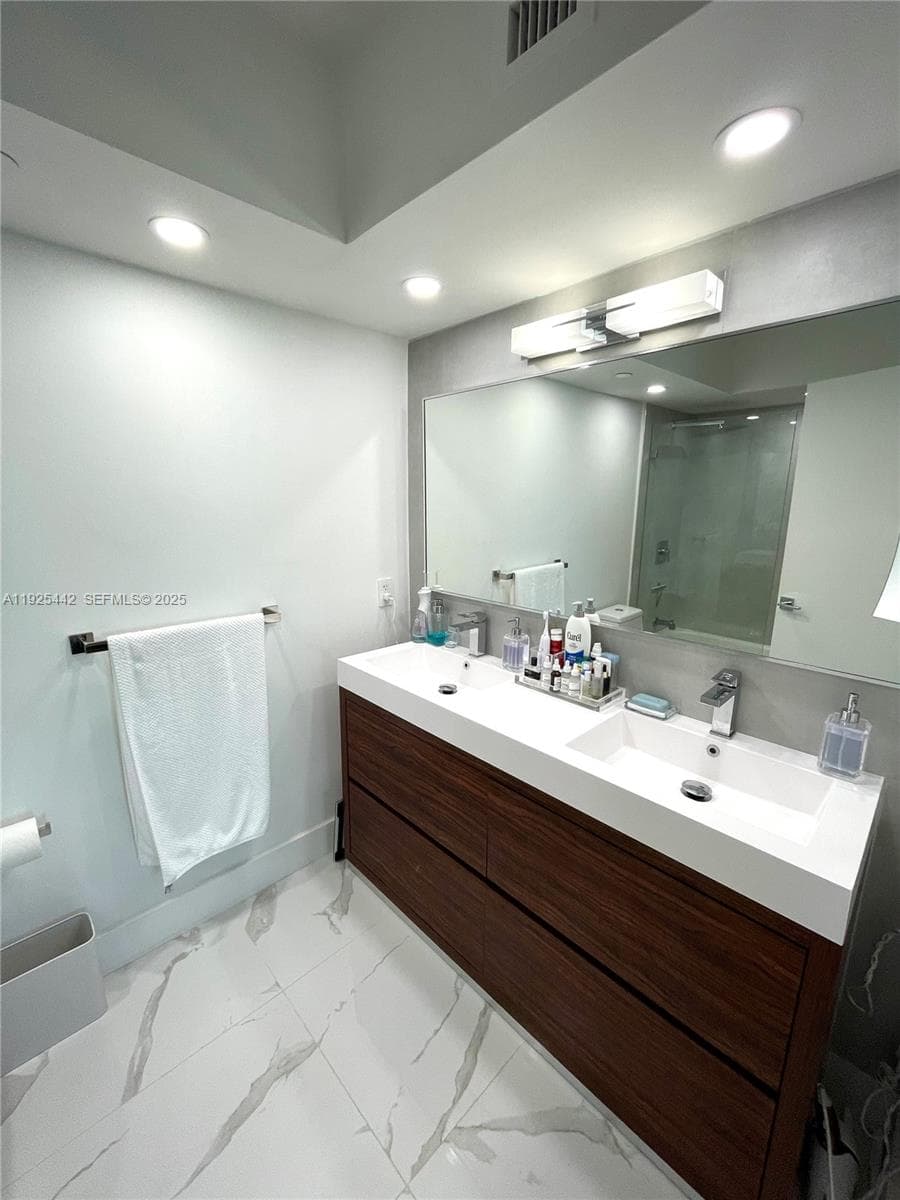 THE GRANDVIEW · #1104 in Miami Beach - Photo 18