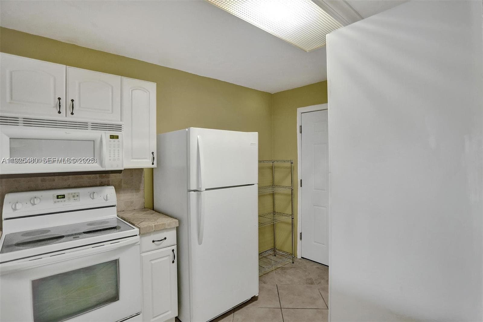 JADE WINDS GROUP-DAISY GA · #125-4 in Miami - Photo 3