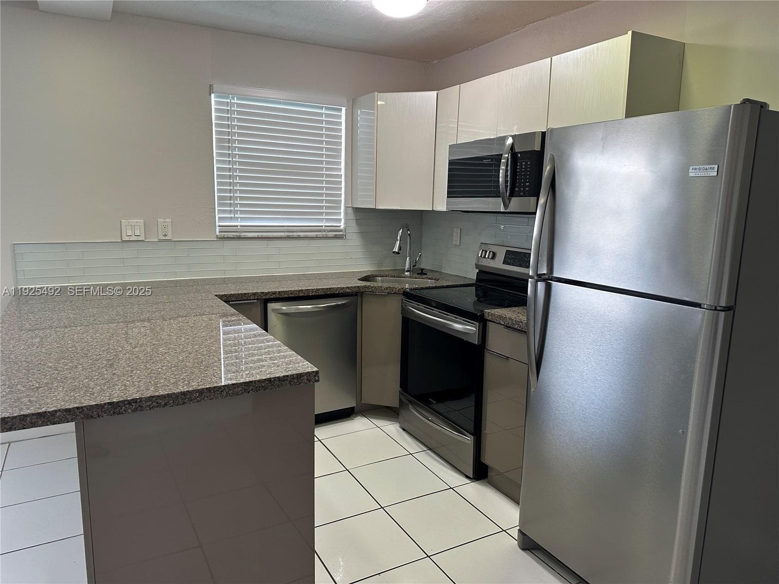 MOONRAKER CONDO · #3E in North Miami - Photo 1