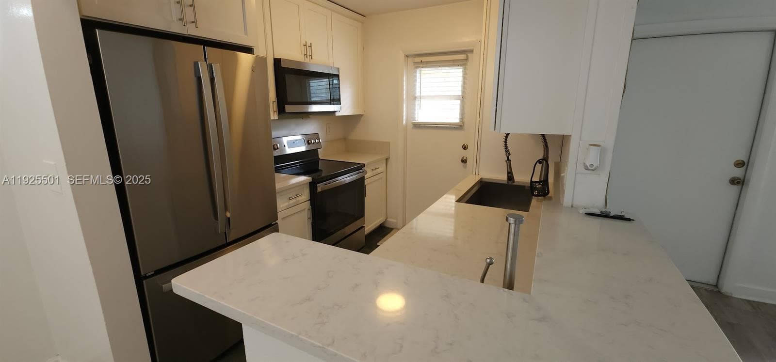 HYACINTH HOUSE CONDO · #10 in Fort Lauderdale - Photo 2