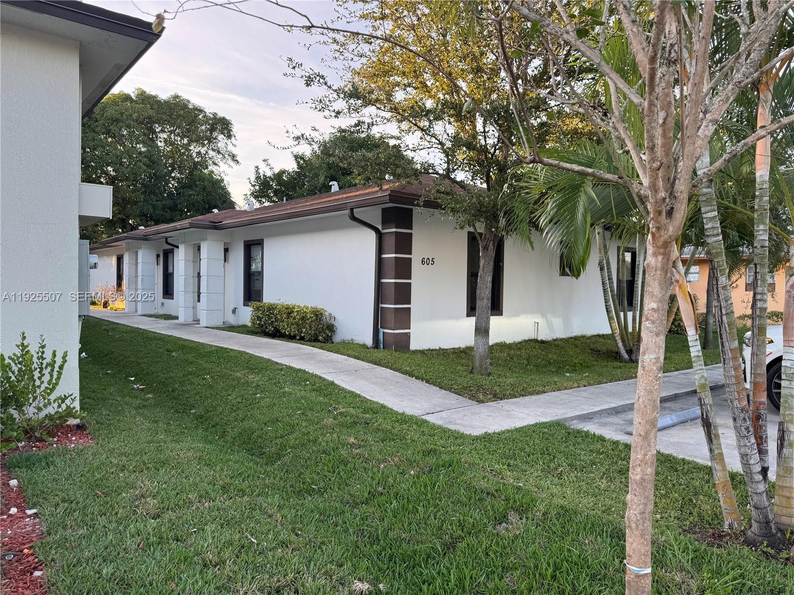 PEMDALE · #East in Hallandale Beach - Photo 7