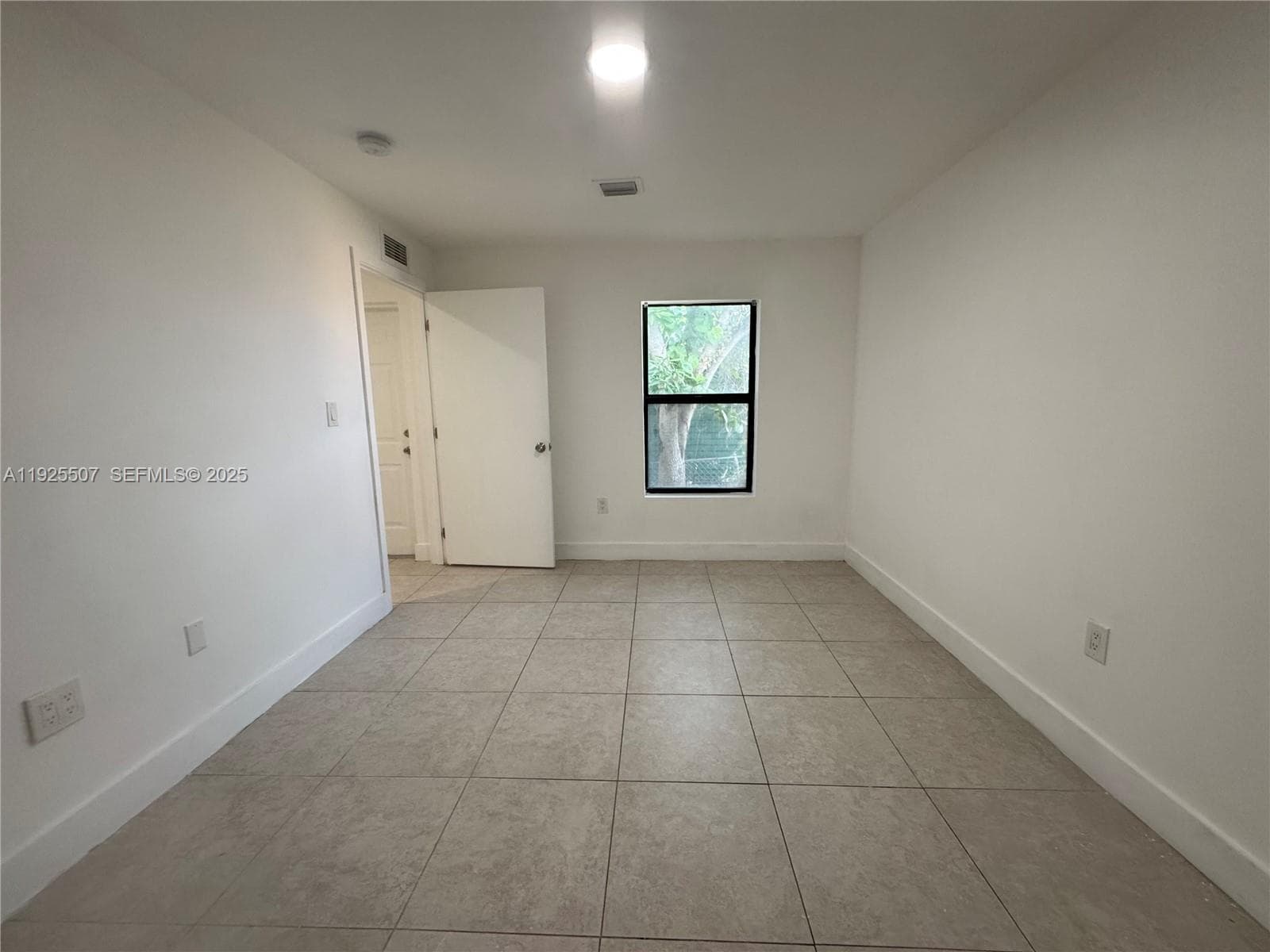 PEMDALE · #East in Hallandale Beach - Photo 3
