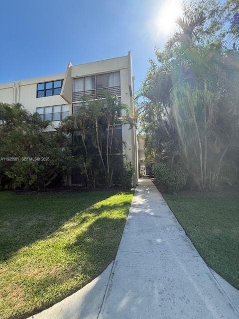 VILLA DORADA CONDO NO 2 · #204-7 in Aventura - Photo 2