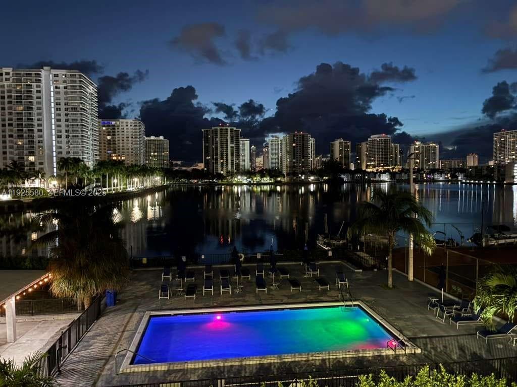 COMMODORE PLAZA CONDO · #901 in Aventura - Photo 53
