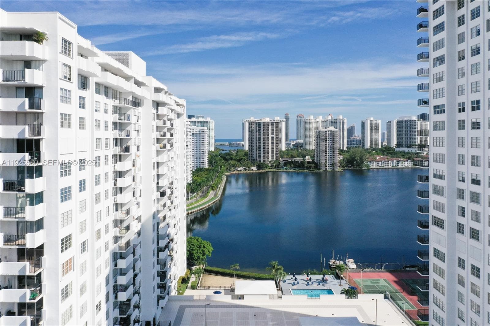 COMMODORE PLAZA CONDO · #901 in Aventura - Photo 40