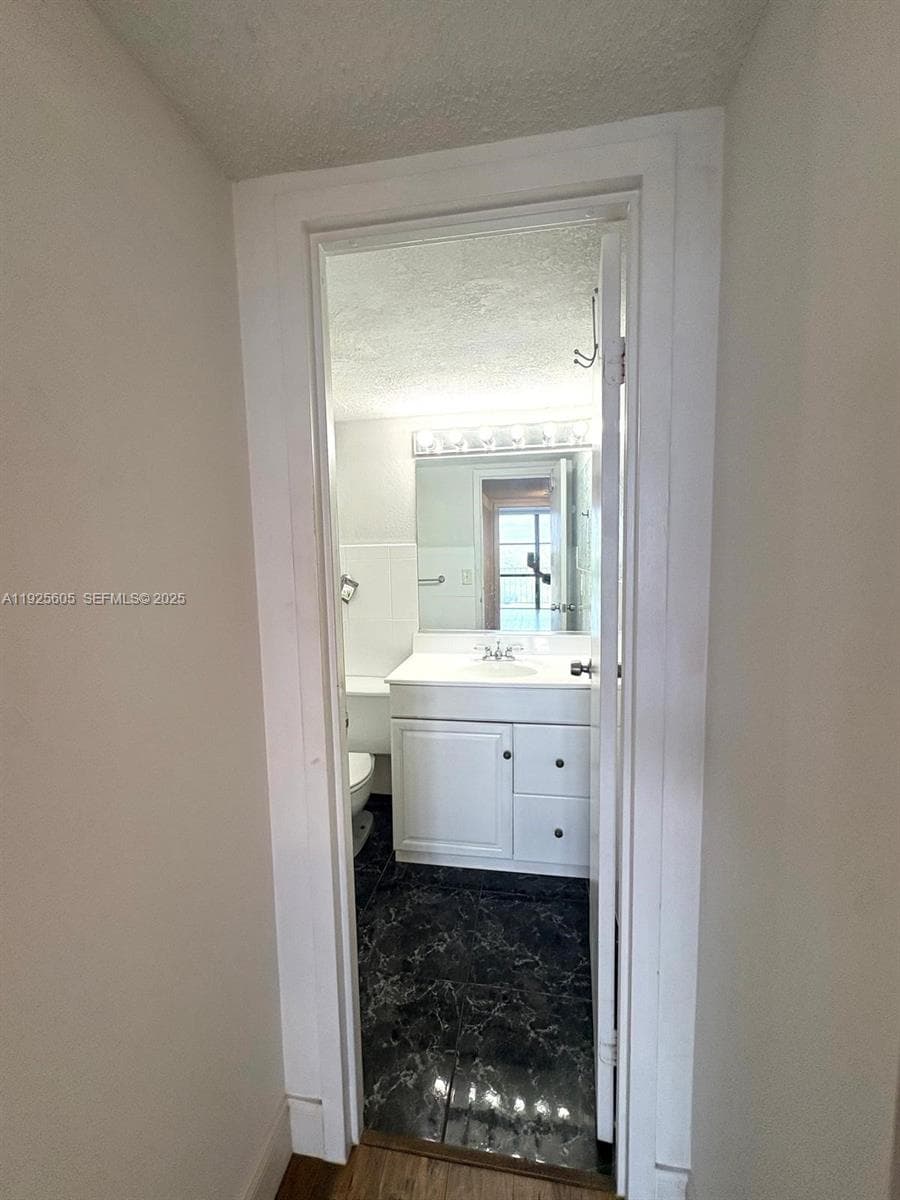 OCEANVIEW PARK CONDO · #605 in Hallandale Beach - Photo 17