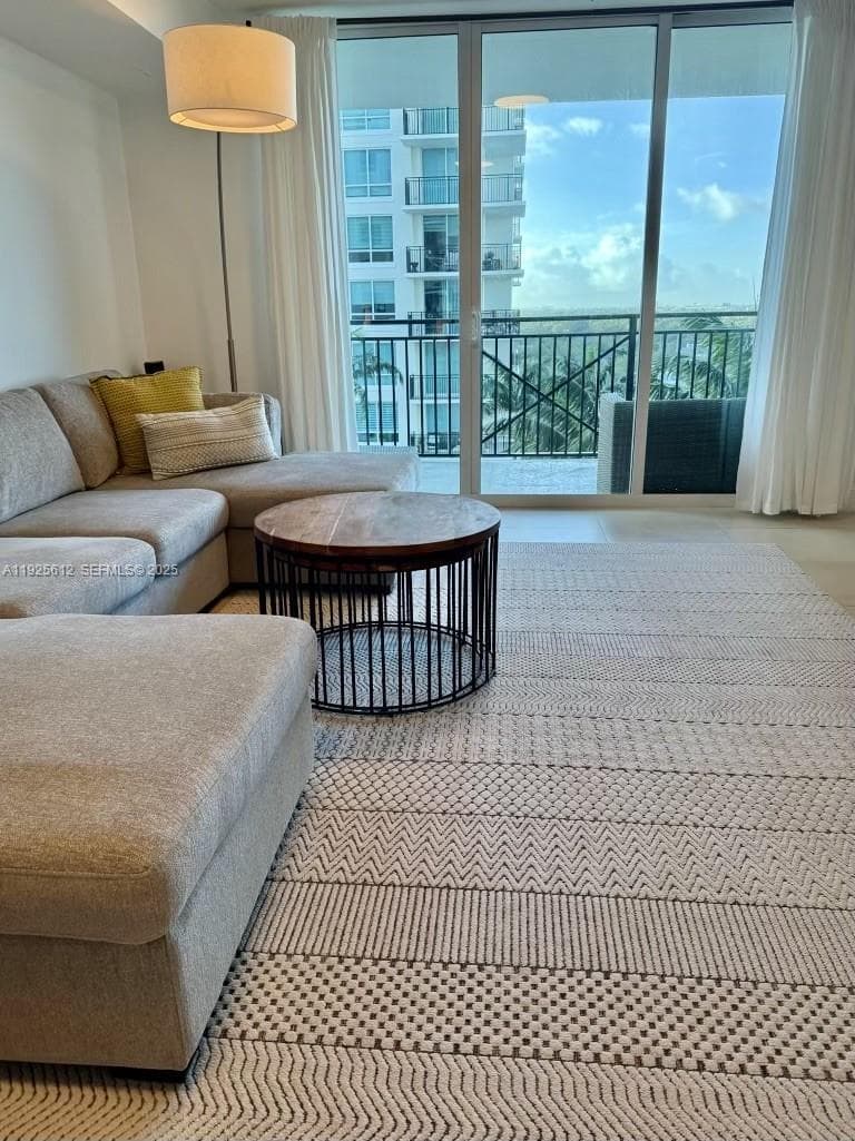 SYMPHONY NORTH CONDO · #1220N in Fort Lauderdale - Photo 2
