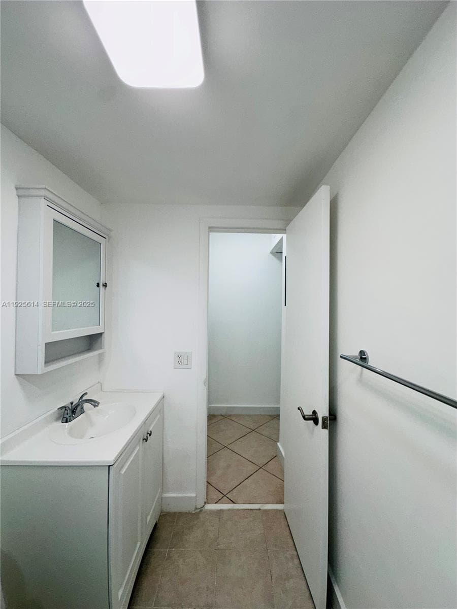 TOWER EAST INCORPORATED C · #104 in Miami Beach - Photo 14
