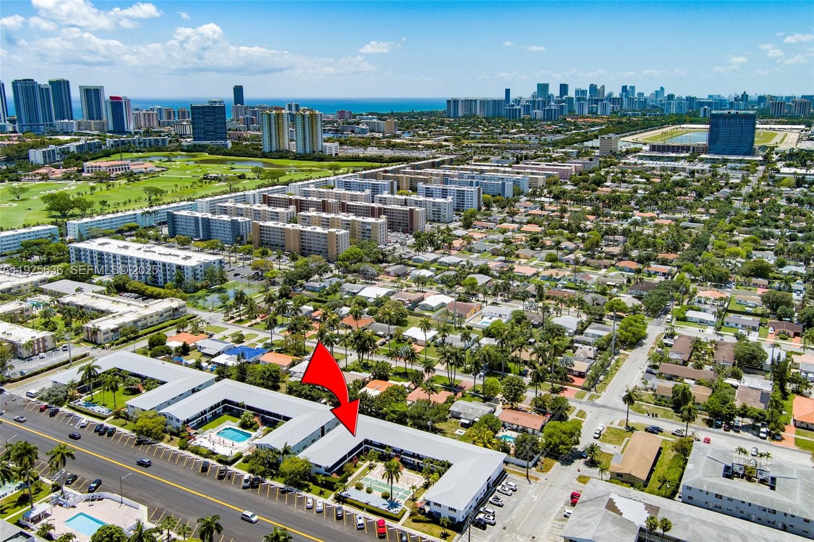 Colonial House · #210 in Hallandale Beach - Photo 26