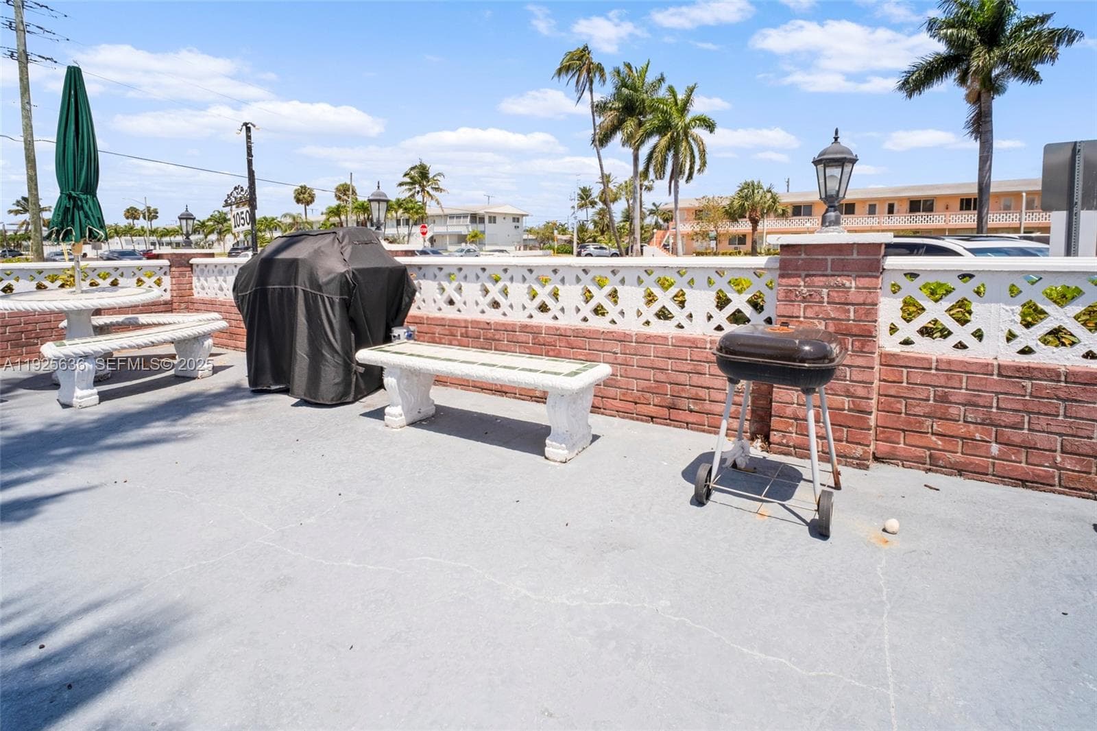 Colonial House · #210 in Hallandale Beach - Photo 18