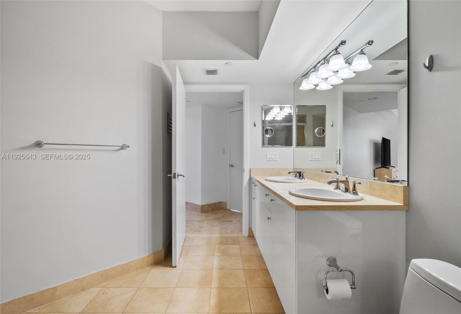 TURNBERRY VILLAGE SO TOWE · #1112 in Aventura - Photo 20