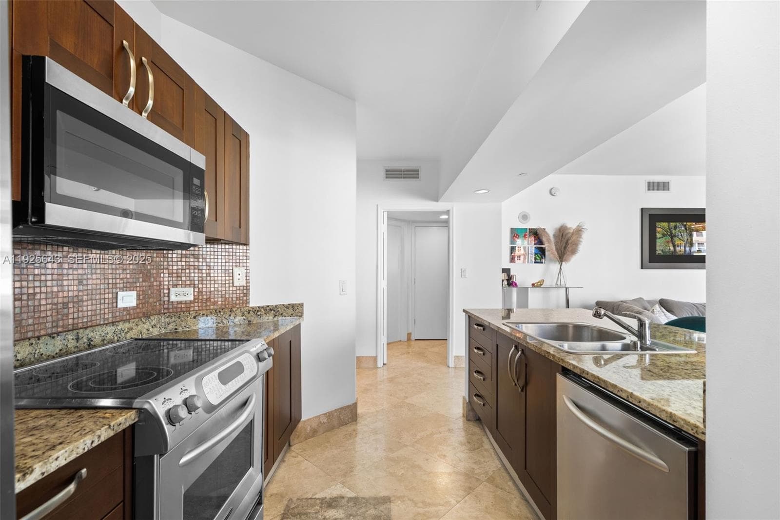 TURNBERRY VILLAGE SO TOWE · #1112 in Aventura - Photo 8
