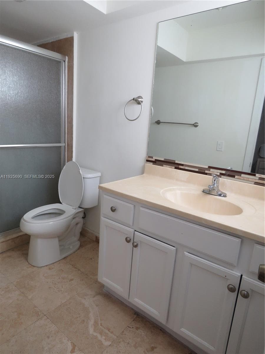 SUTTON HOUSE CONDO · #26 in North Miami - Photo 13