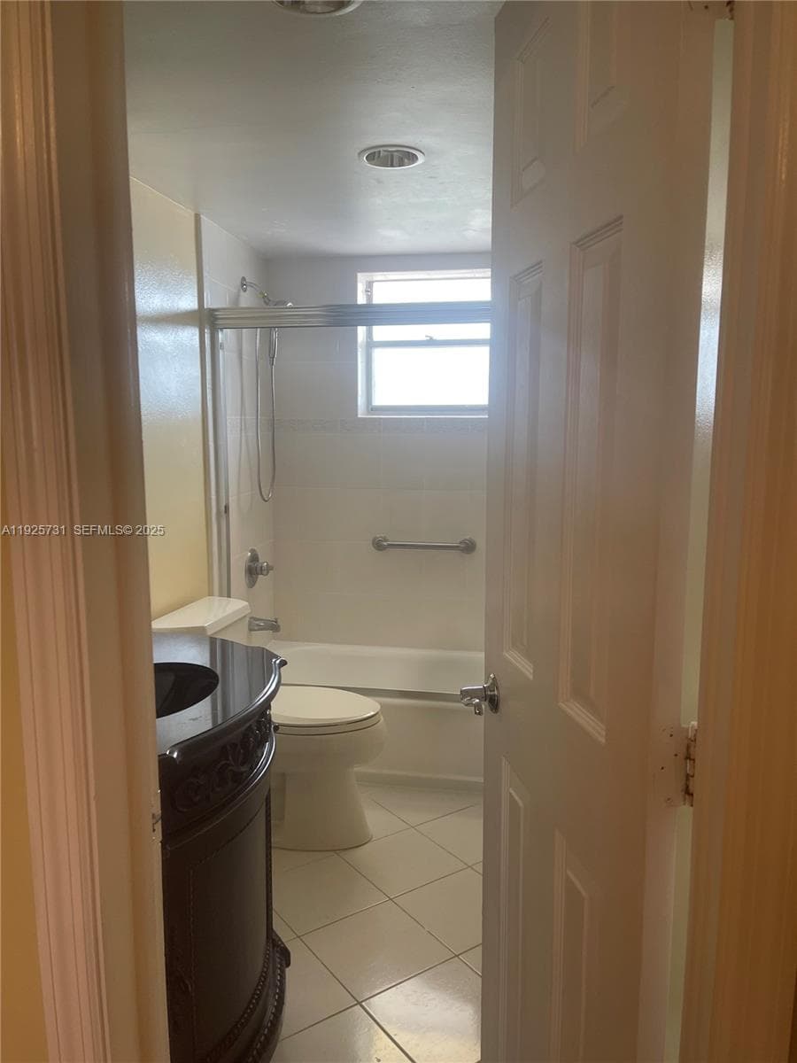 BISC LAKE GARDENS NO 2 BL · #L225 in Aventura - Photo 8