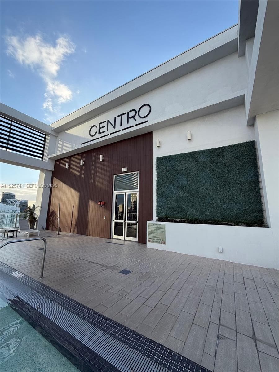 Centro · #1004 in Miami - Photo 2