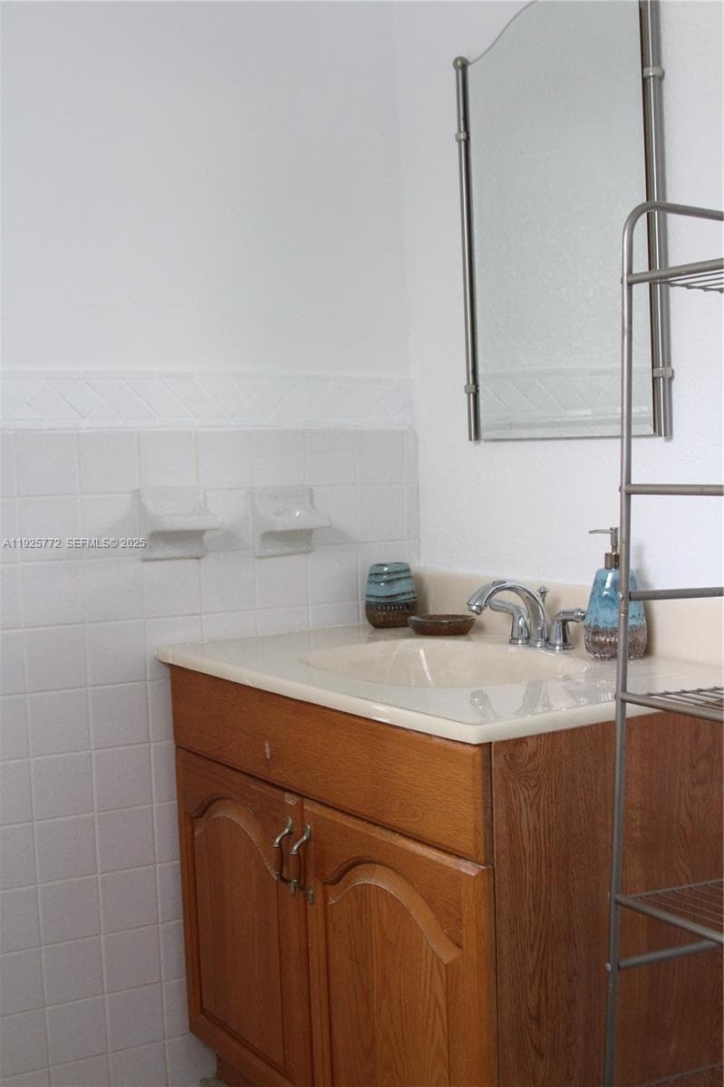 CROSSWINDS APTS INC CO-OP · #111 in Pompano Beach - Photo 7