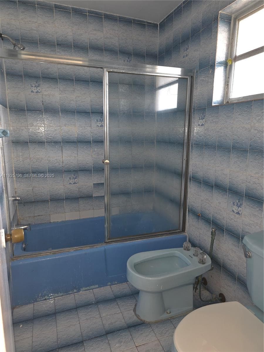 Bathtub