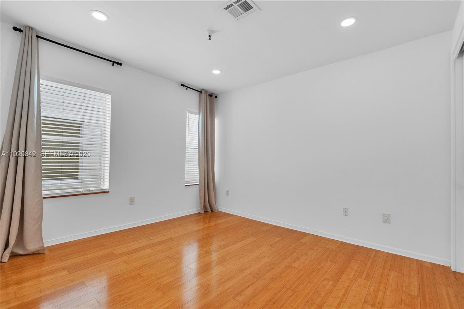 BRISTOL CONDO · #207 in Miami Beach - Photo 20