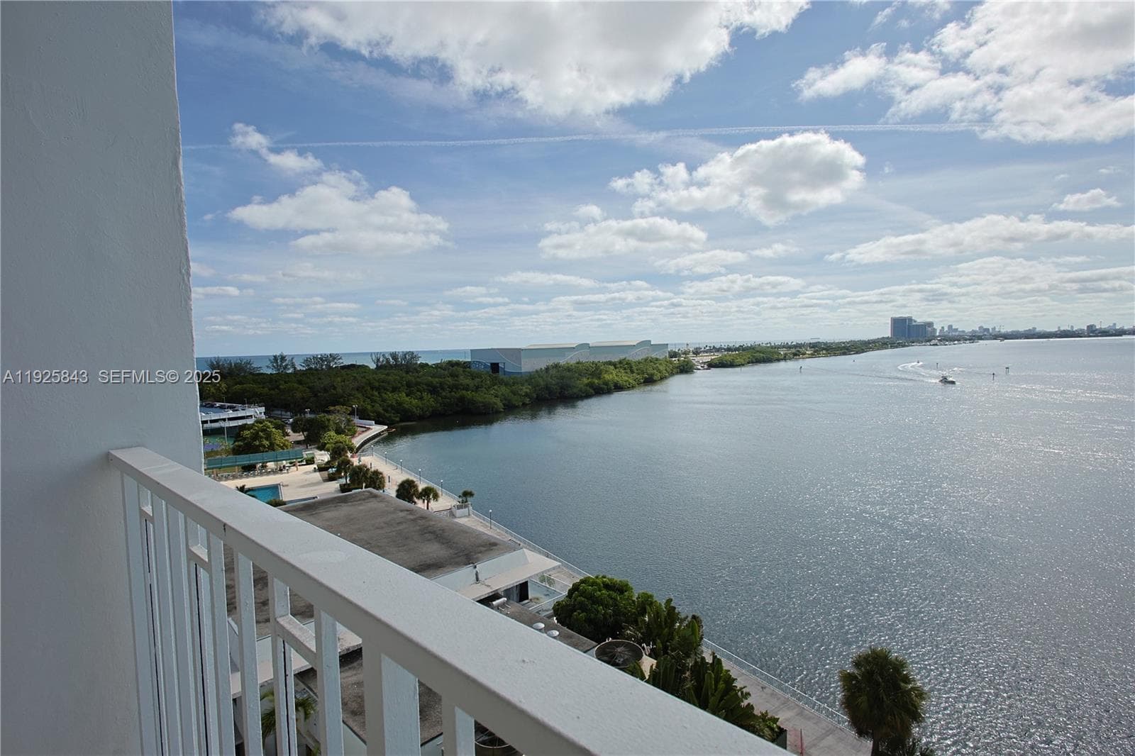 ARLEN HOUSE WEST CONDO · #928 in Sunny Isles Beach - Photo 11