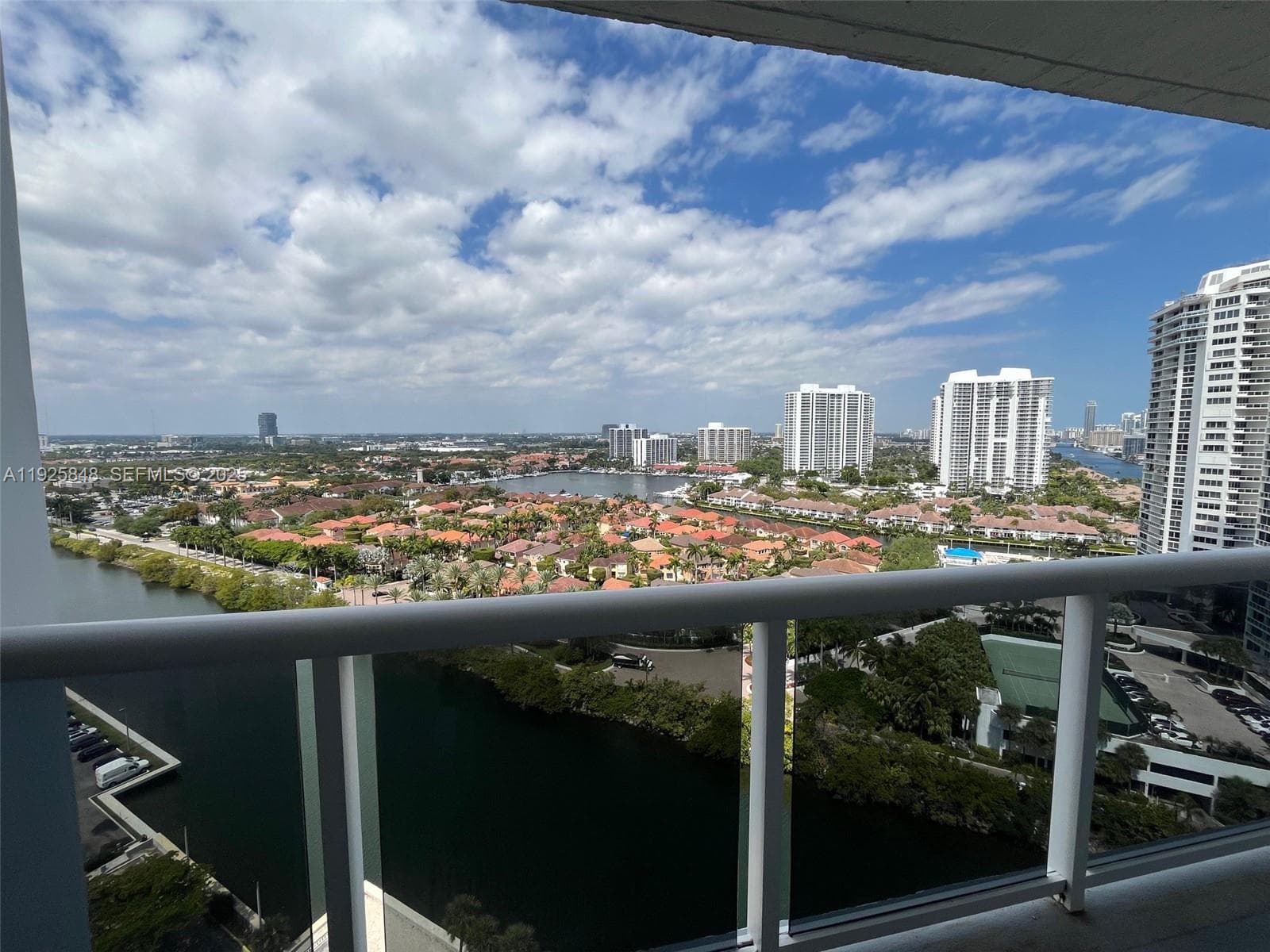 WATERVIEW CONDO · #2132 in Aventura - Photo 2